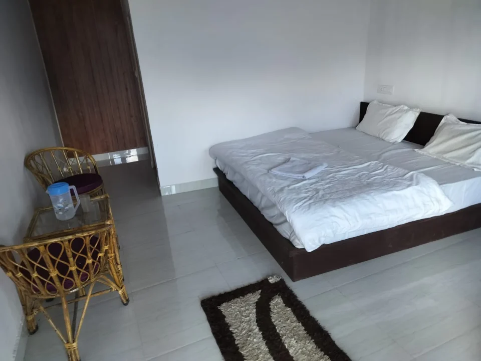 Double Bed Room at Maha Gauri Hotel Guptkashi